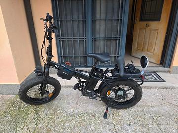 Bici elettrica Nilox nera pieghevole