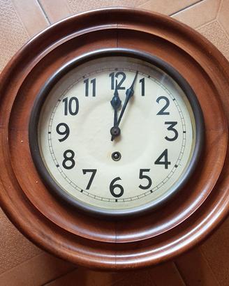 orologio a pendolo antico
