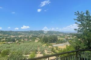5 LOCALI A SANT'ANGELO A CUPOLO