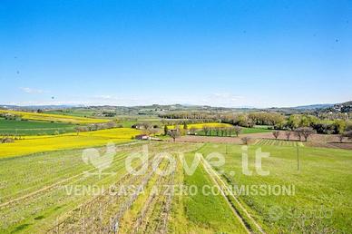 Appartamento di 110 m² con 5 locali a Marsciano
