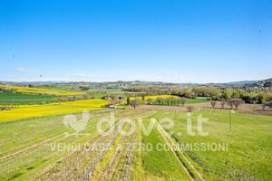 Appartamento di 110 m² con 5 locali a Marsciano