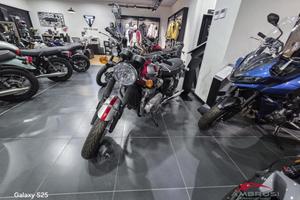 TRIUMPH Bonneville T120 Elvis Edition