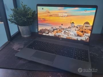Notebook HP 15,6" Ryzen 5 8gb ram 120gb ssd win11