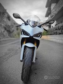 Ducati Supersport 950s