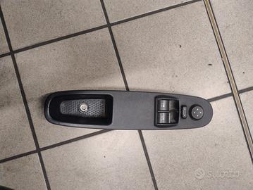 Pulsantiera lato guida Fiat Punto 2006-2018