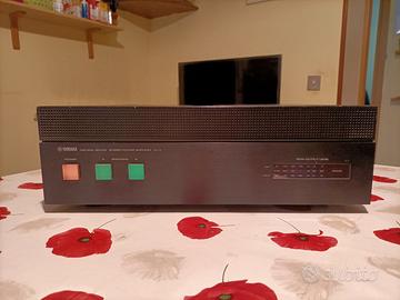 Amplificatore finale stereofonico Yamaha m4