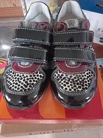 scarpe 26 bambina nuove 