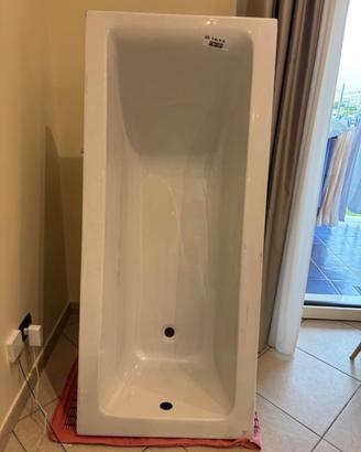Vasca da bagno NUOVA – completa di colonna/scarico