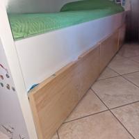 Letto singolo Ikea con cassetti