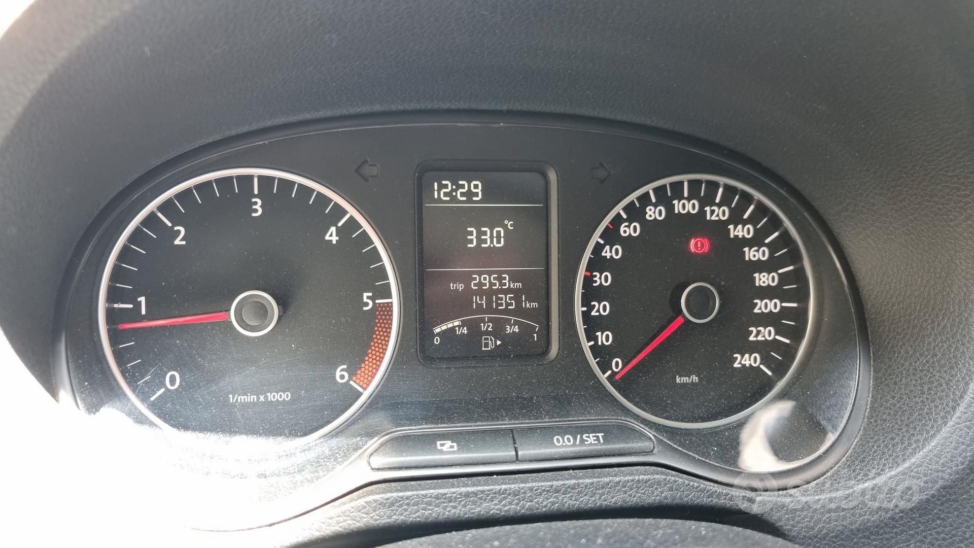 Volkswagen Polo 2011 photo 3