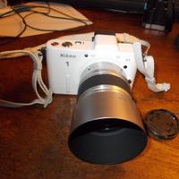fotocamera Nikon 1 v1 bianco con obiettivo 30-110