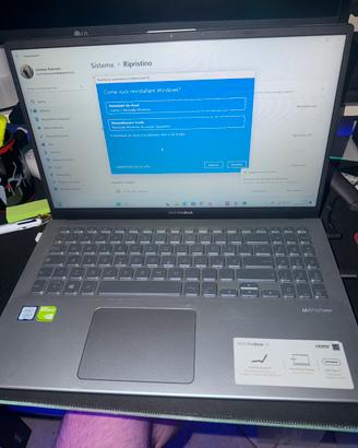Asus VivoBook 15