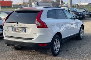 Volvo XC 60 XC60 D5 AWD Momentum