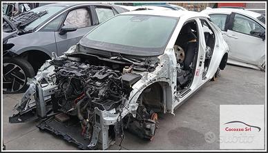 TOYOTA C-HR II per ricambi