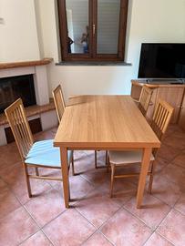 Tavolo da pranzo allungabile + 4 sedie