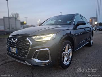 AUDI Q5 SPB 40 TDI quattro S tronic IDENTITY BLACK
