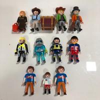 20 OMINI PLAYMOBIL + 1 BAMBINO + 2 DINOSAURI