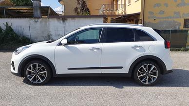 KIA NIRO  FULL HIBRID