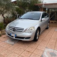 MERCEDES CLASSE R 280 V6   4x4 GANCIO TRAINO  2008