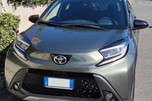 Toyota AYGO X Lounge AIR SCVT 1.0 MY22 TETTO APRIB