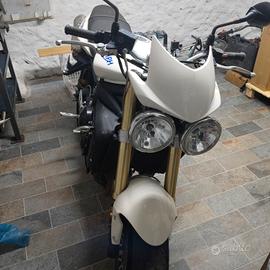 Triumph Street triple 