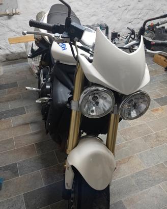 Triumph Street triple 