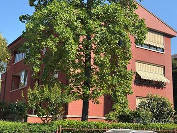 Appartamento di 84 m² con 3 locali e box auto a Pa