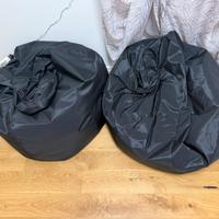 Pouf neri