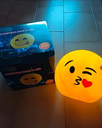 Lampada LED Emoji Bacio Vintage Luce Notturna