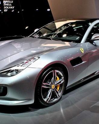 Parabrezza Ferrari GTC4 Lusso