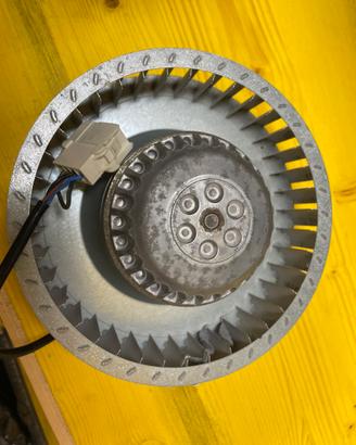 Numerosi ricambi per asciugatrice AEG