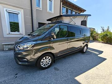 Stupendo Font Vendome su base Ford transit