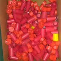 Cappucci di plastica per bottiglie di vetro 