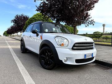 MINI Countryman D Automatica 2.0 in perfetto stato
