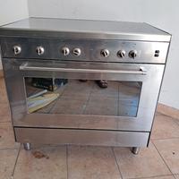 cucina a gas 5 fuochi e grande forno con girarrost
