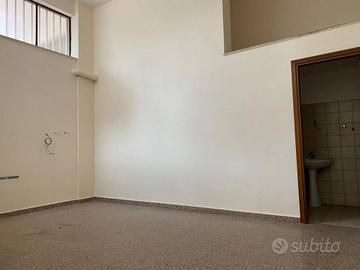 Immobile di 120 m² con 1 locale a Avellino