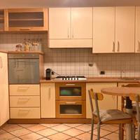 LUBE cucina grande su 3 lati.