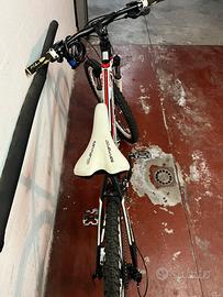 Mountain Bike Le Coogan Rebel