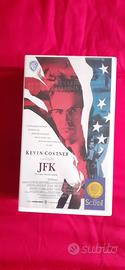 COFANETTO 2 VHS DA COLLEZIONE J.F.K. con KEVIN COS