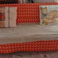 DIVANO LETTO CON CASSETTONE