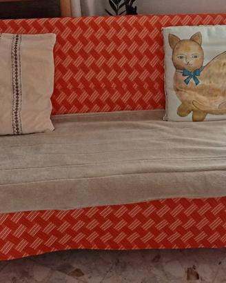DIVANO LETTO CON CASSETTONE