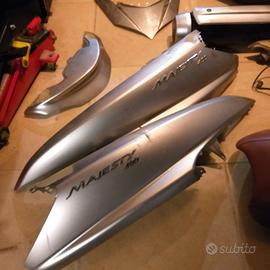 Ricambi majesty 400 anno 2025