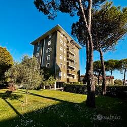 AMPIO APPARTAMENTO TRICAMERE CON DUE BAGNI A PORDE