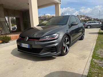 Volkswagen Golf 2.0 TSI GTI MANUALE