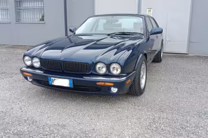 Jaguar XJ8 - 3.2 - ASI - allestimento sport