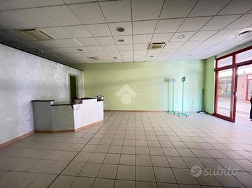 NEGOZIO A SANT'ANTONINO DI SUSA