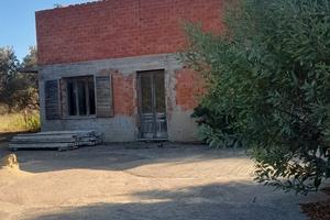 Ufficio più terreno