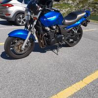 Kawasaki zr-7 750