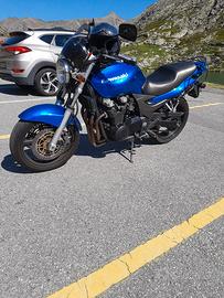 Kawasaki zr-7 750