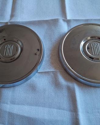 Coppe ruota Fiat d'epoca conservate.